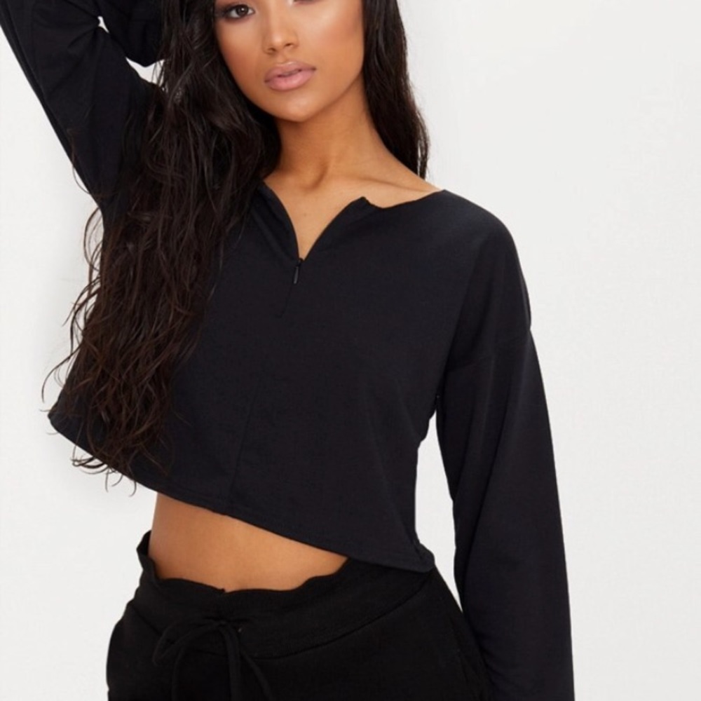 Black zip sweater (Yeezy inspired)